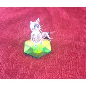 Crystal Cat With Mouse Tail in Mouth Figure Blue Eyes Black Accents Faceted
